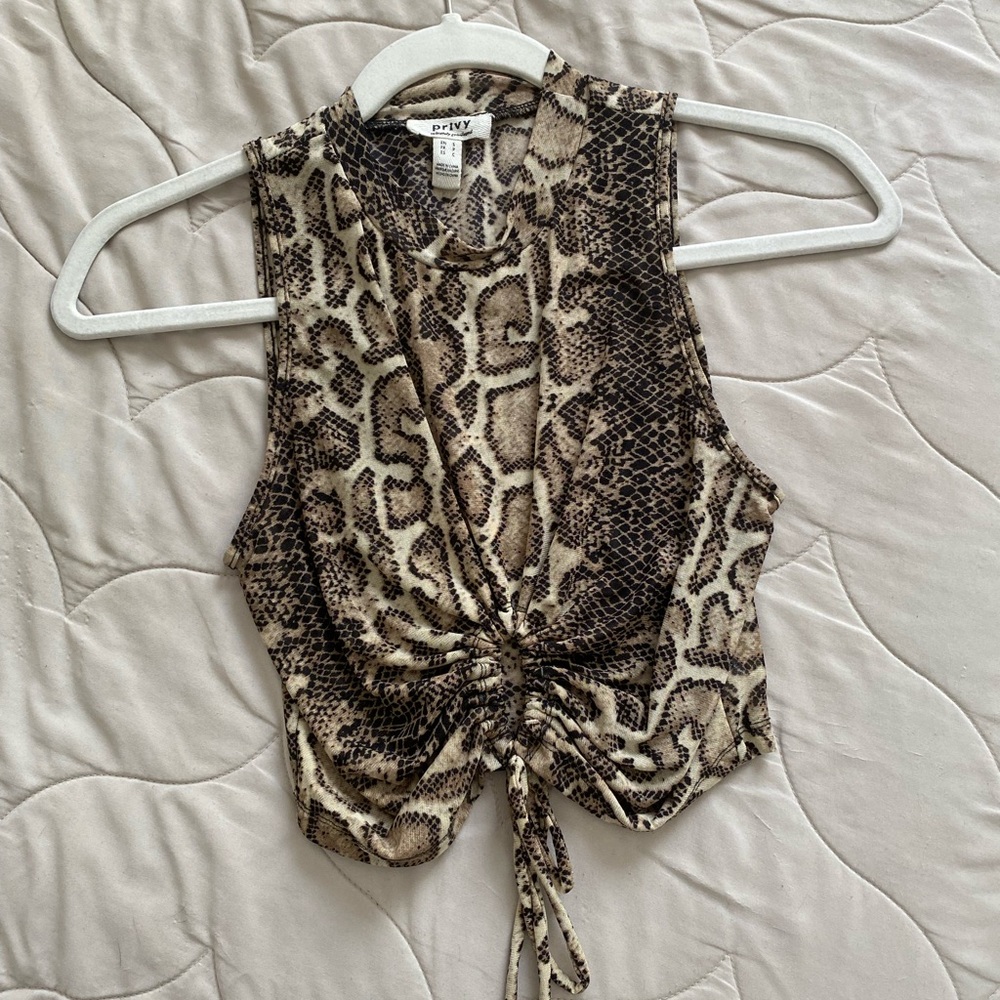 Snake Print stop